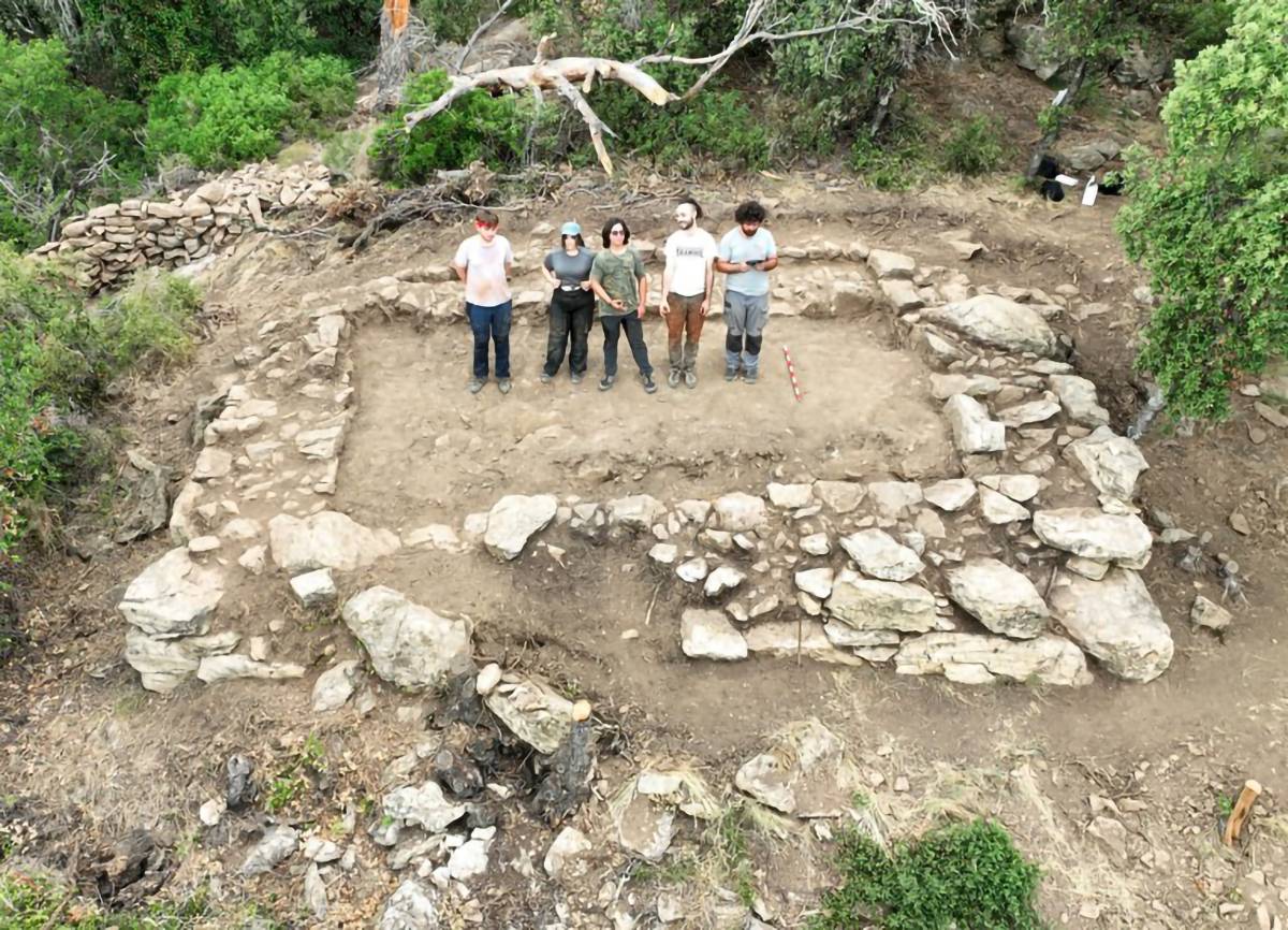 Troben una cabana dels primers pobladors del Montseny
