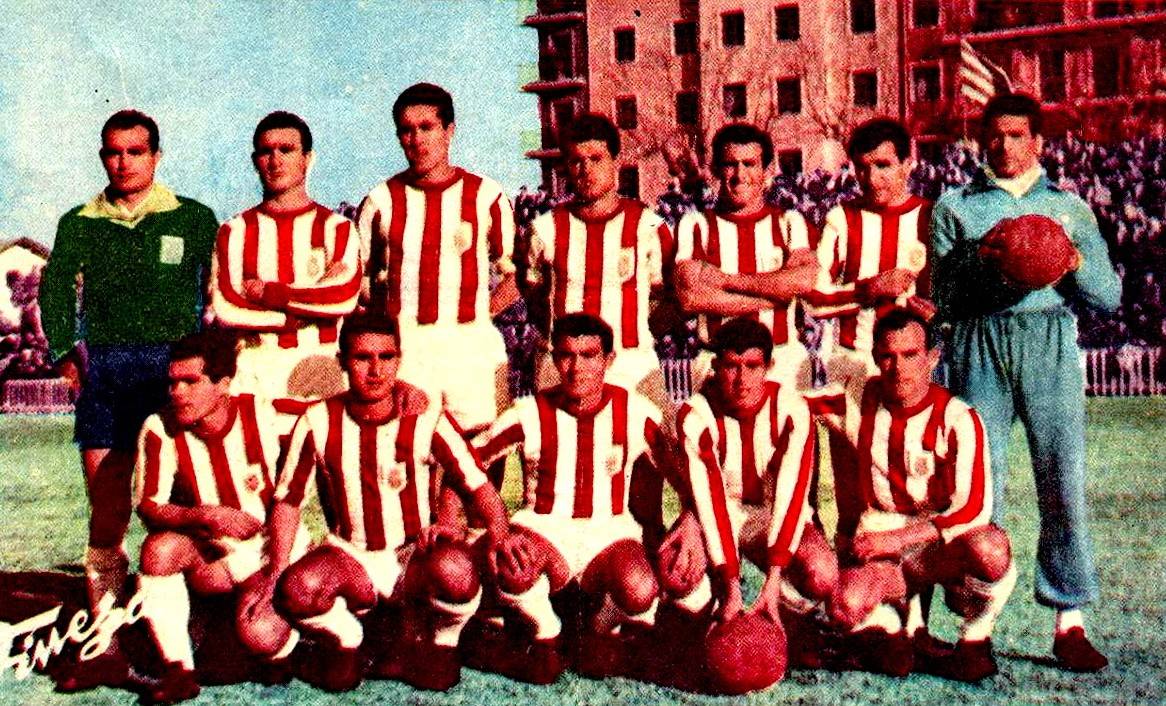 L’Atlético de Ceuta, vestint la samarreta blanca i vermella heretada de l’Atlético de Tetuan - Wikimedia Commons L’Atlético de Ceuta, vestint la samarreta blanca i vermella heretada de l’Atlético de Tetuan