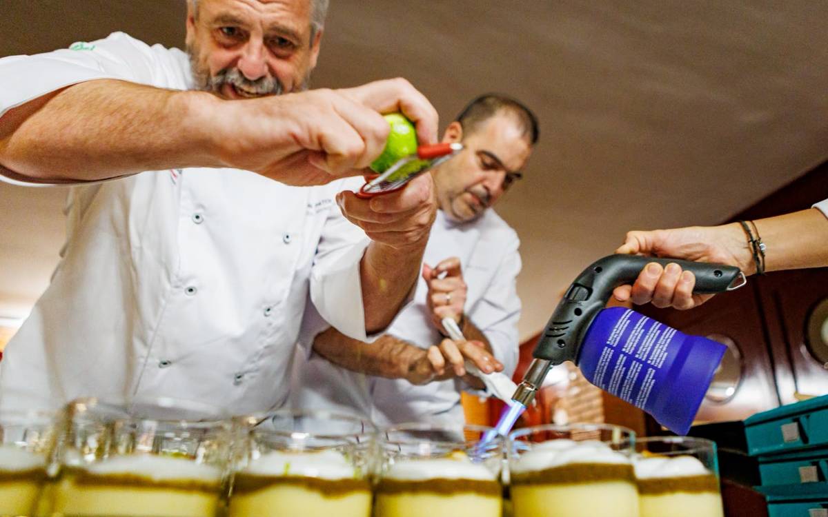 El Sopar de l'Albergínia Blanca del Bages reuneix més de 70 persones a Santpedor