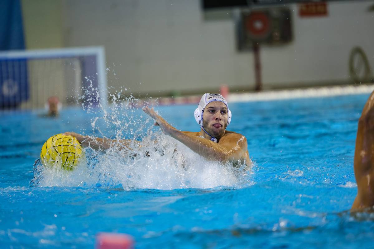 L`Axel en un dels seus primers partits després de la malaltia - Victor Castillo L`Axel en un dels seus primers partits després de la malaltia