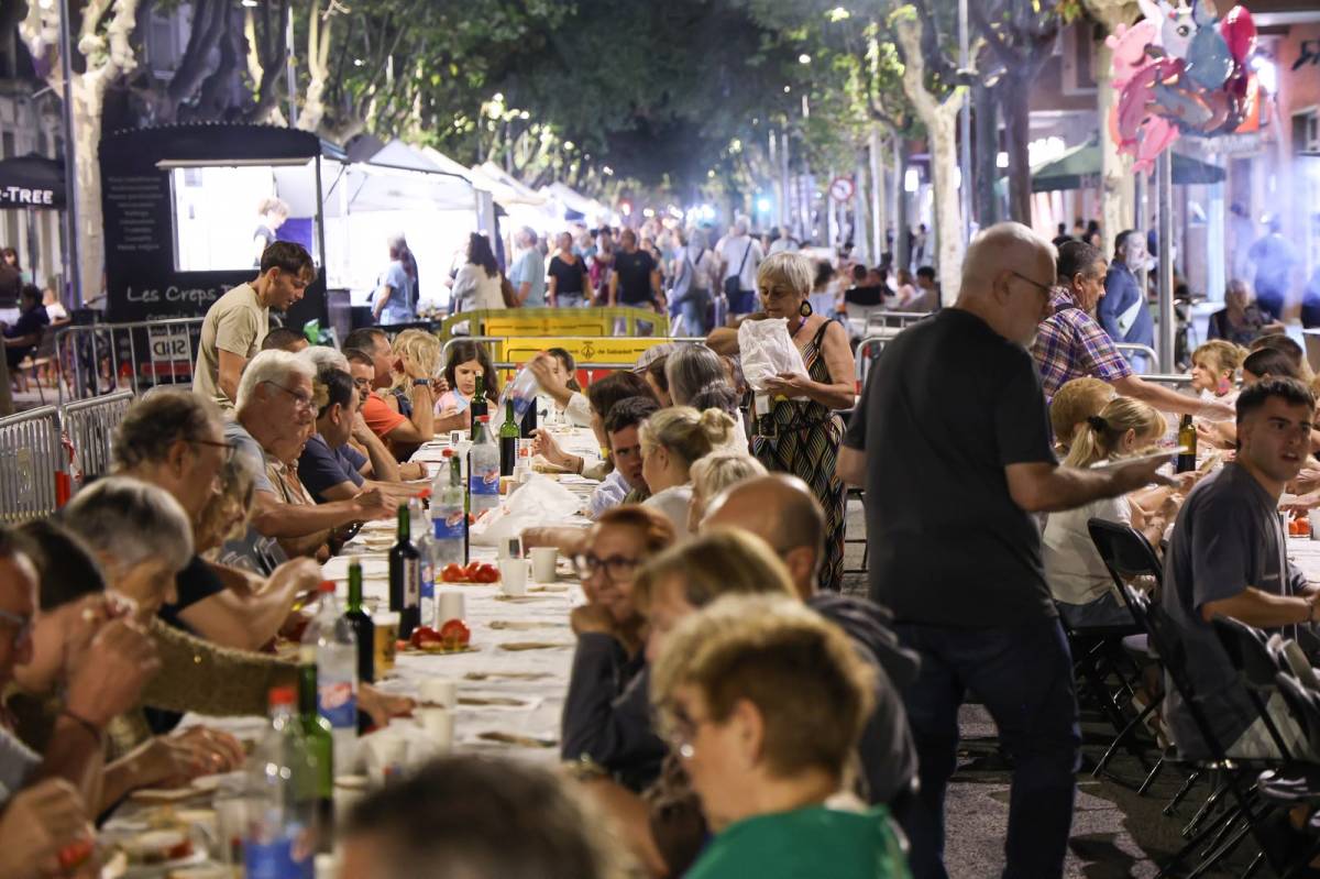 Sopar popular de la Festa Major de l'Eixample - VÍCTOR CASTILLO