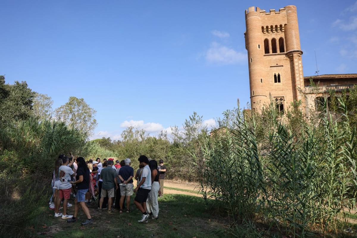 Visita guiada a la Torre d'en Feu durant la Festa Major del barri - VÍCTOR CASTILLO