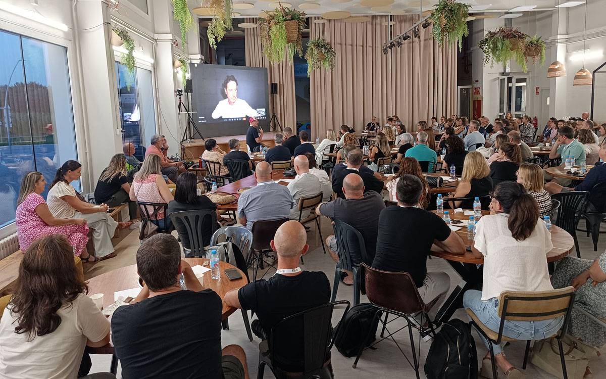 L'Escola Paidos celebra els 55 anys amb una jornada per reconnectar amb la natura
