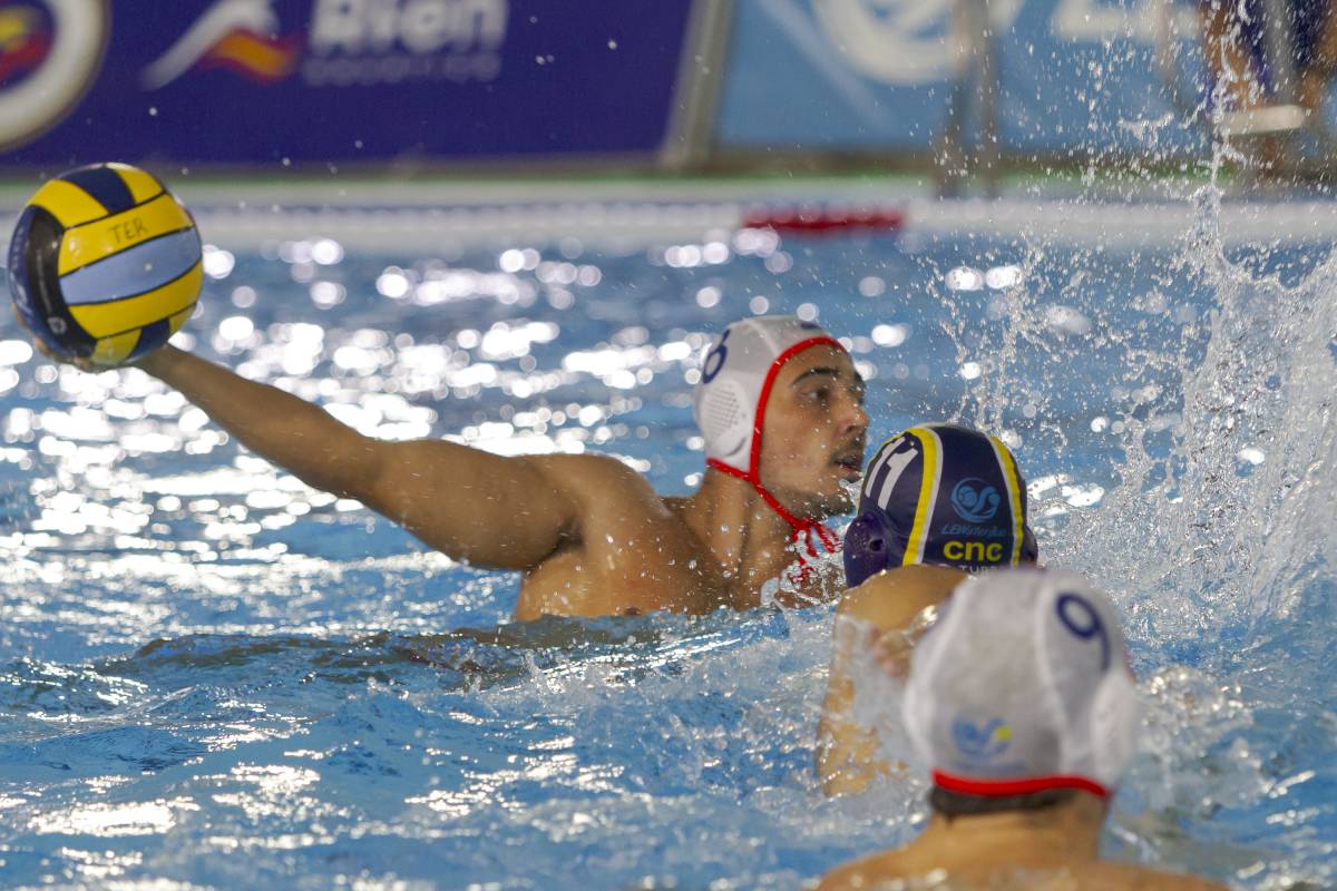 Doble victòria del CN Terrassa a la lliga masculina