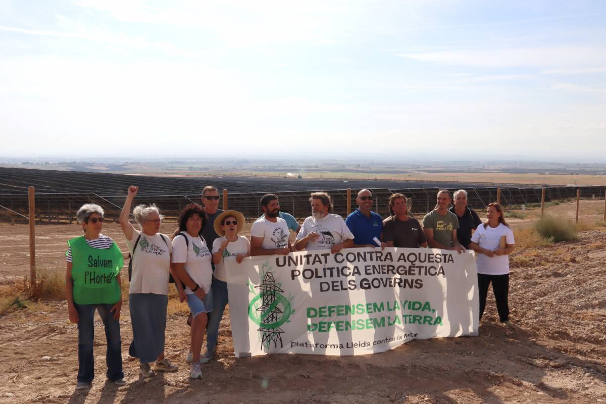 Ecologistes, sindicats i veïns de l’Horta s’uneixen contra les macrocentrals solars