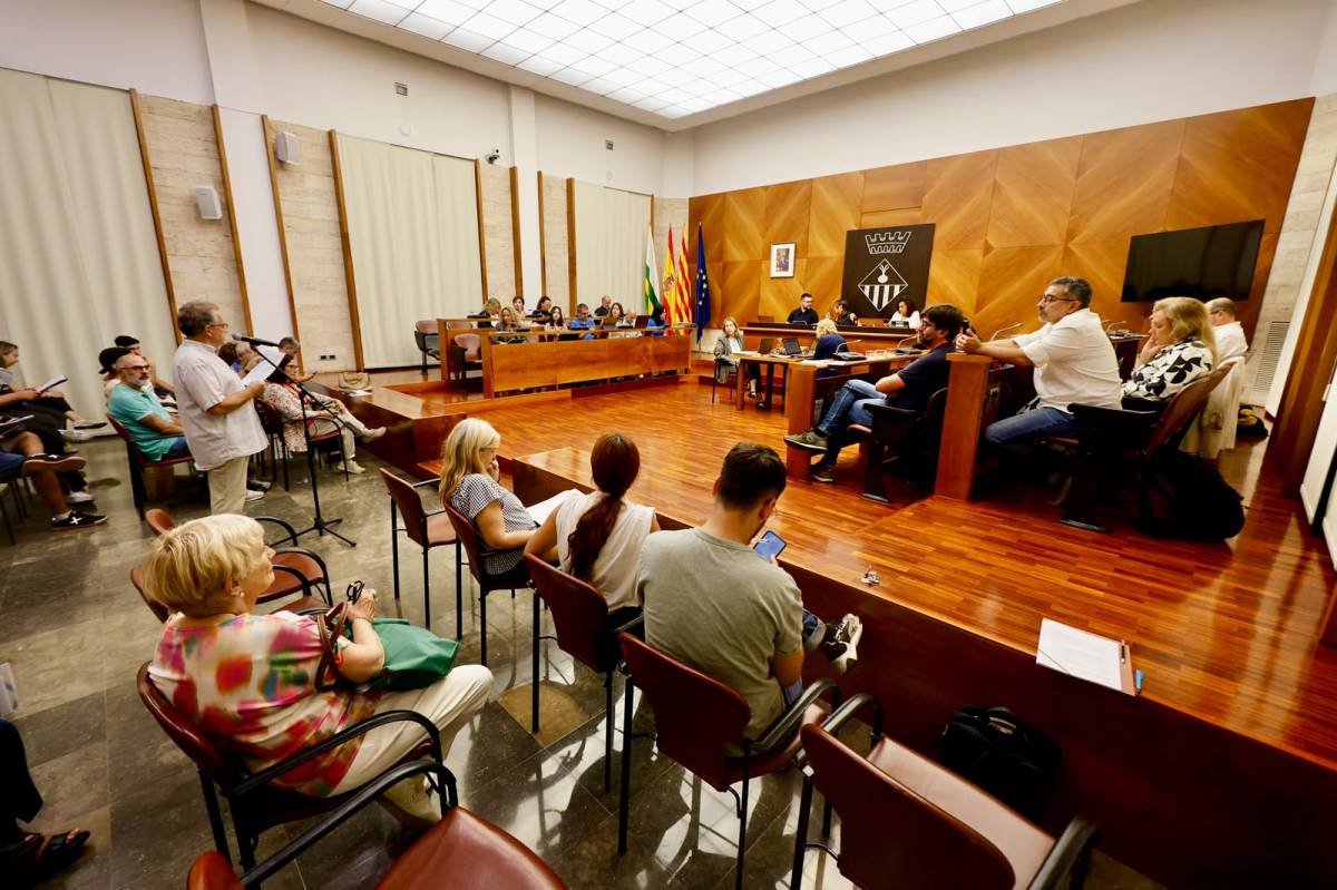 Acord municipal per reforçar la presència del català a Sabadell