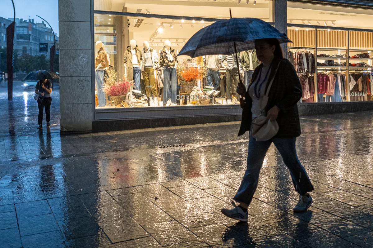Pluja a Sabadell aquest dimarts - Juanma Peláez Pluja a Sabadell aquest dimarts