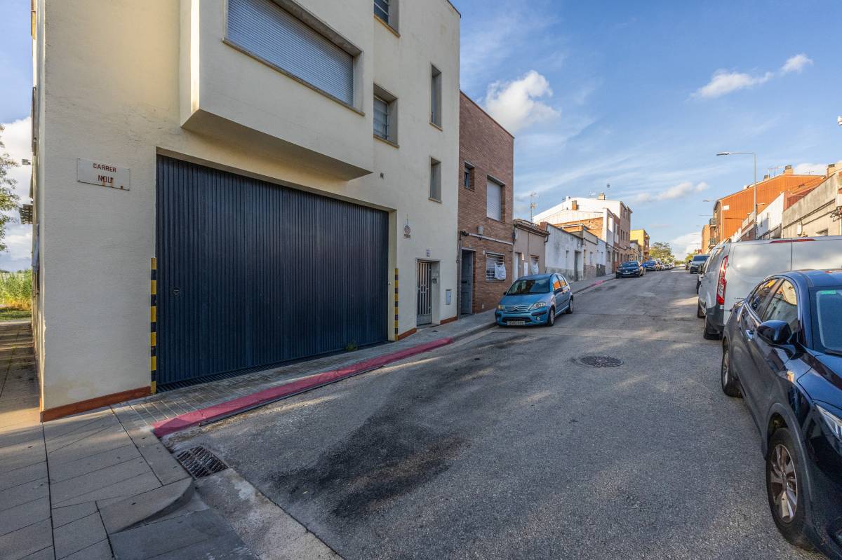 El principal carrer del barri, el carrer Nou - Juanma Peláez El principal carrer del barri, el carrer Nou
