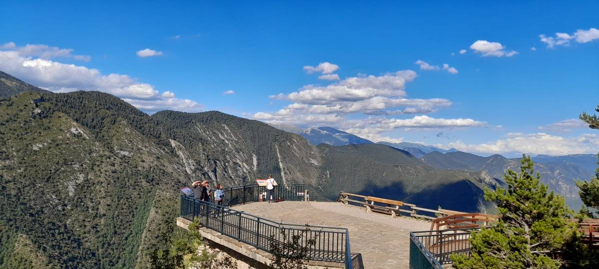 El Mirador de Grasolet, un lloc amb una de les millors vistes del Berguedà