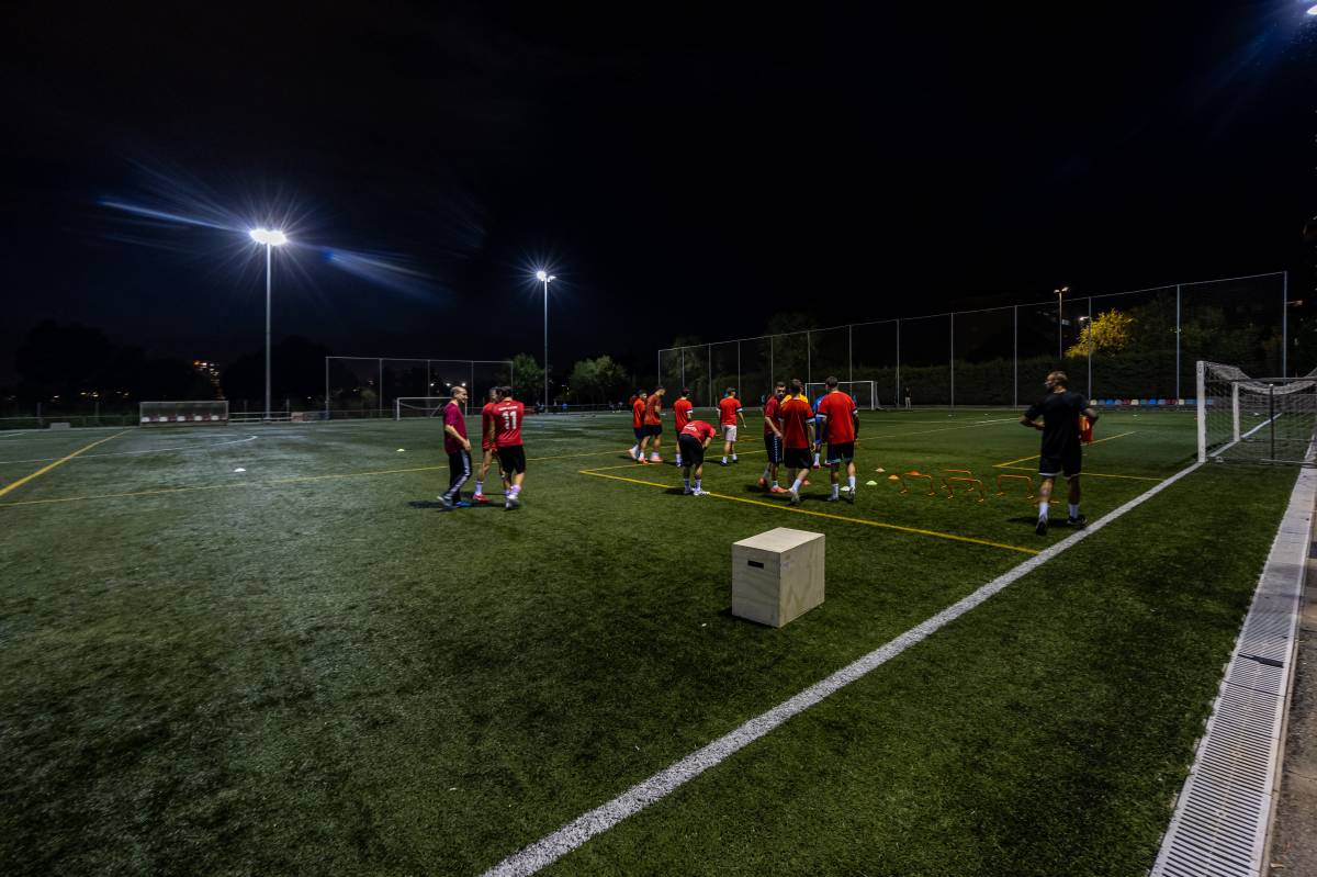 Els entrenaments al Municipal s`allarguen diàriament fins passades les 22 h