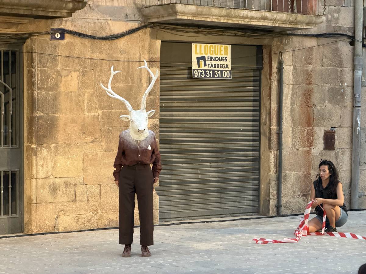 «Aquí», de Llum de Fideu, guanya el Premi a la Millor Estrena d’Arts de Carrer de Fira Tàrrega