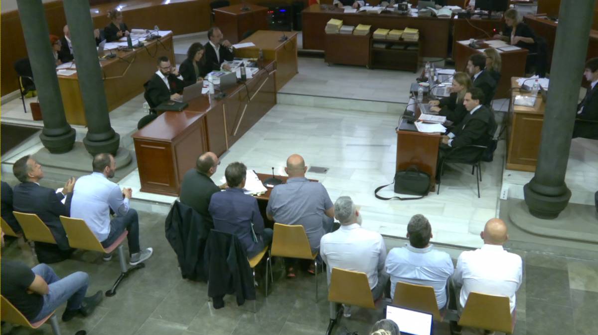 Els Mossos descarten que l’escopeter acusat apuntés directament Roger Español