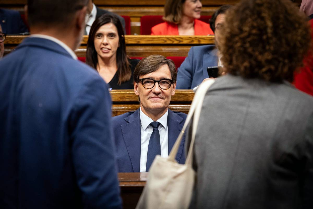 El Parlament tomba la proposta estrella d'Illa en habitatge amb l'abstenció dels Comuns