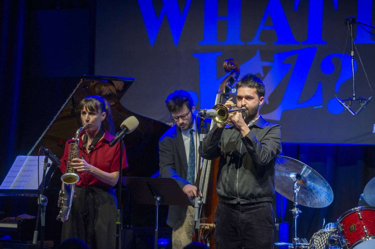 Oriol Vallès, en un concert amb Irene Reig a la Nova Jazz Cava - Alberto Tallón Oriol Vallès, en un concert amb Irene Reig a la Nova Jazz Cava
