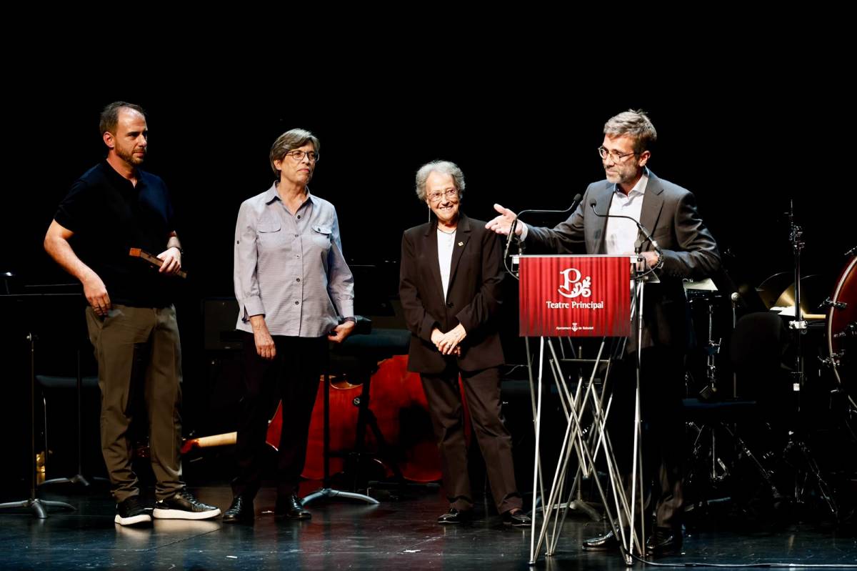 La intervenció de Marc Basté, editor del Diari - JUANMA PELÁEZ La intervenció de Marc Basté, editor del Diari