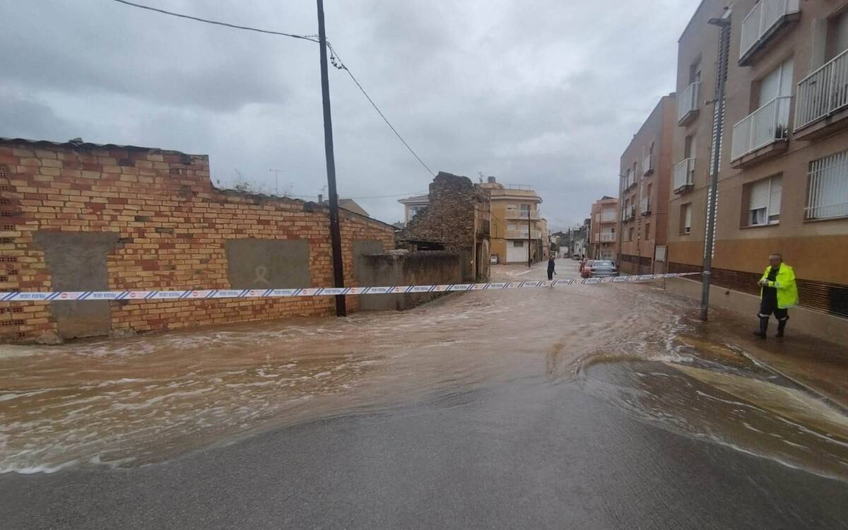 Ulldecona, Tortosa i Amposta activen tres centres d'acollida per atendre els afectats pels aiguats