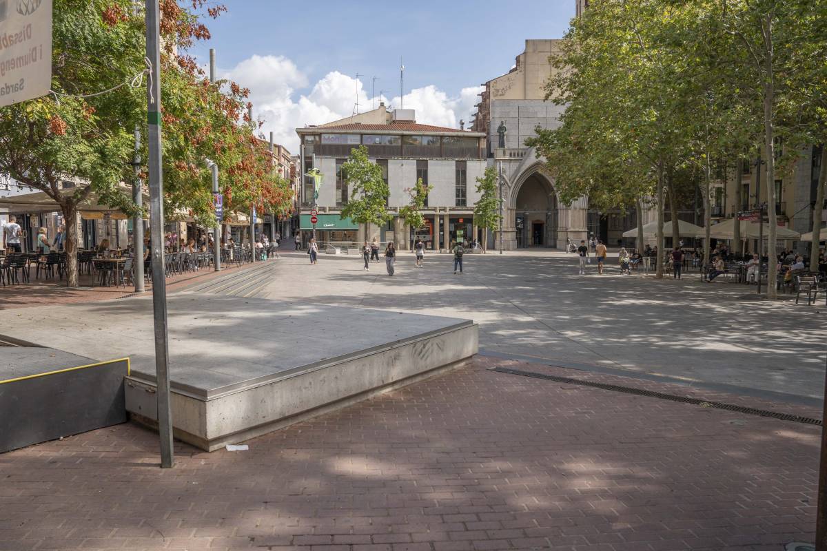 Investigaran un crim a la Plaça Vella de Terrassa: "Caldrà una mica de paciència"