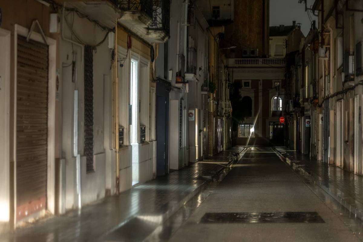 El Centre afectat per incidències a l’enllumenat públic durant la nit - JUANMA PELÁEZ El Centre afectat per incidències a l’enllumenat públic durant la nit