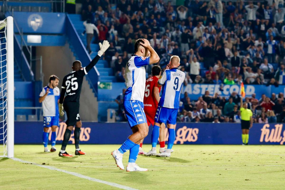 El CE Sabadell no troba el camí del gol i s'ha de conformar amb un punt davant de l'Andorra