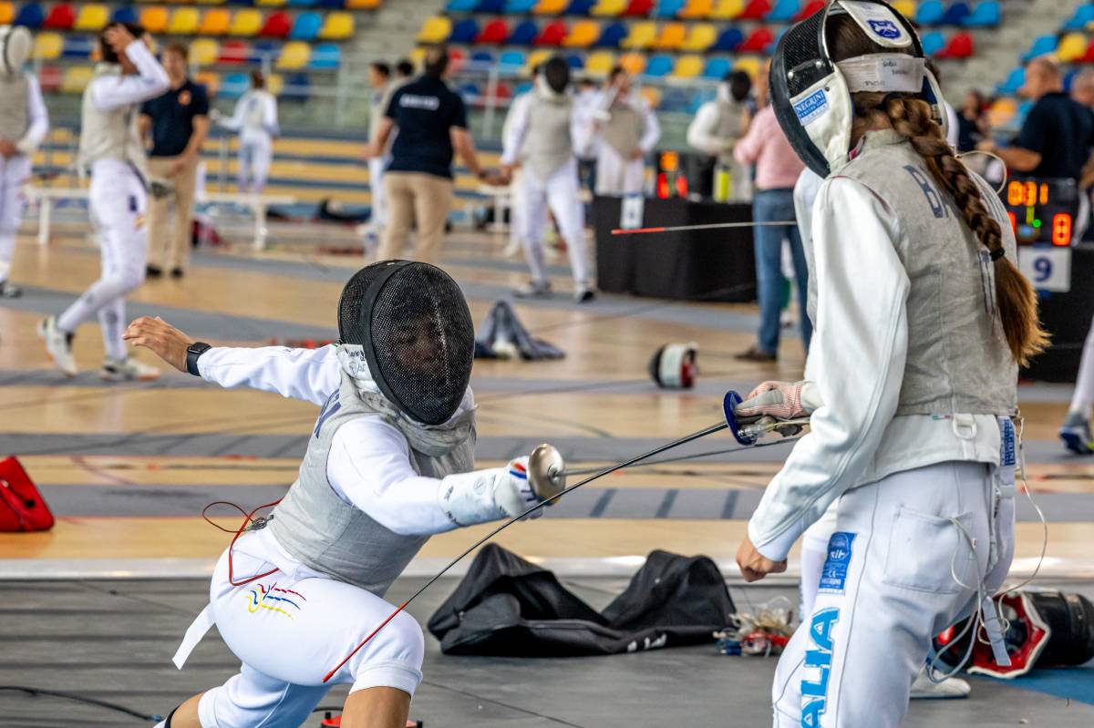 Esgrima de nivell, a la Pista Coberta - Juanma Peláez Esgrima de nivell, a la Pista Coberta