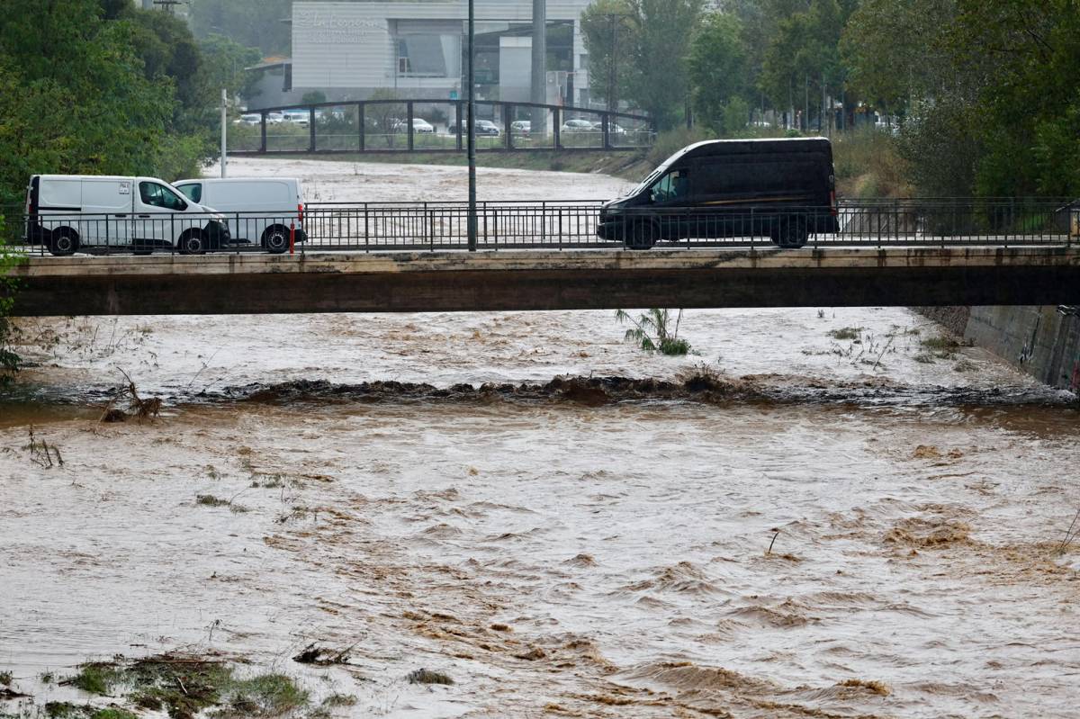 FOTOS | Temor per la crescuda de rius i rieres al Vallès Occidental