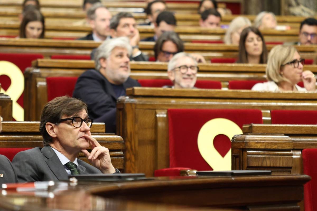 L'avançament electoral altera el guió d'Illa a mig partit