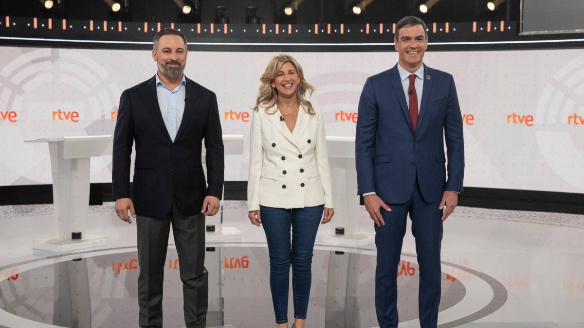 Santiago Abascal, Yolanda Díaz i Sánchez en un dels debats del 2023