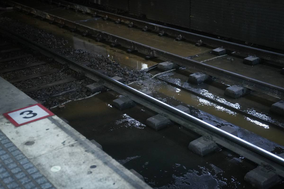 Rodalies es mig recupera després del caos pel temporal