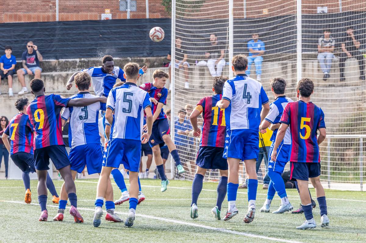 Així va fer Drammeh el 3-3 a la sortida d`un servei de cantonada - Juanma Peláez Així va fer Drammeh el 3-3 a la sortida d`un servei de cantonada