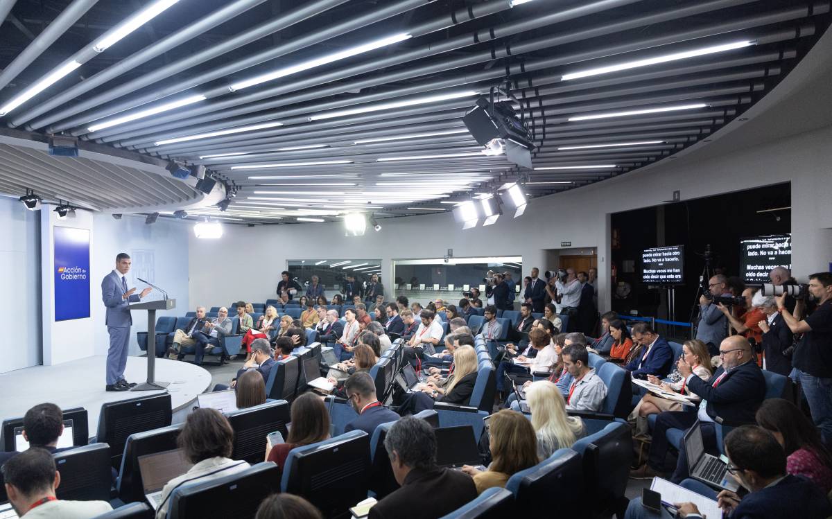 El govern espanyol enarbora una «intervenció contundent» del mercat de l'habitatge