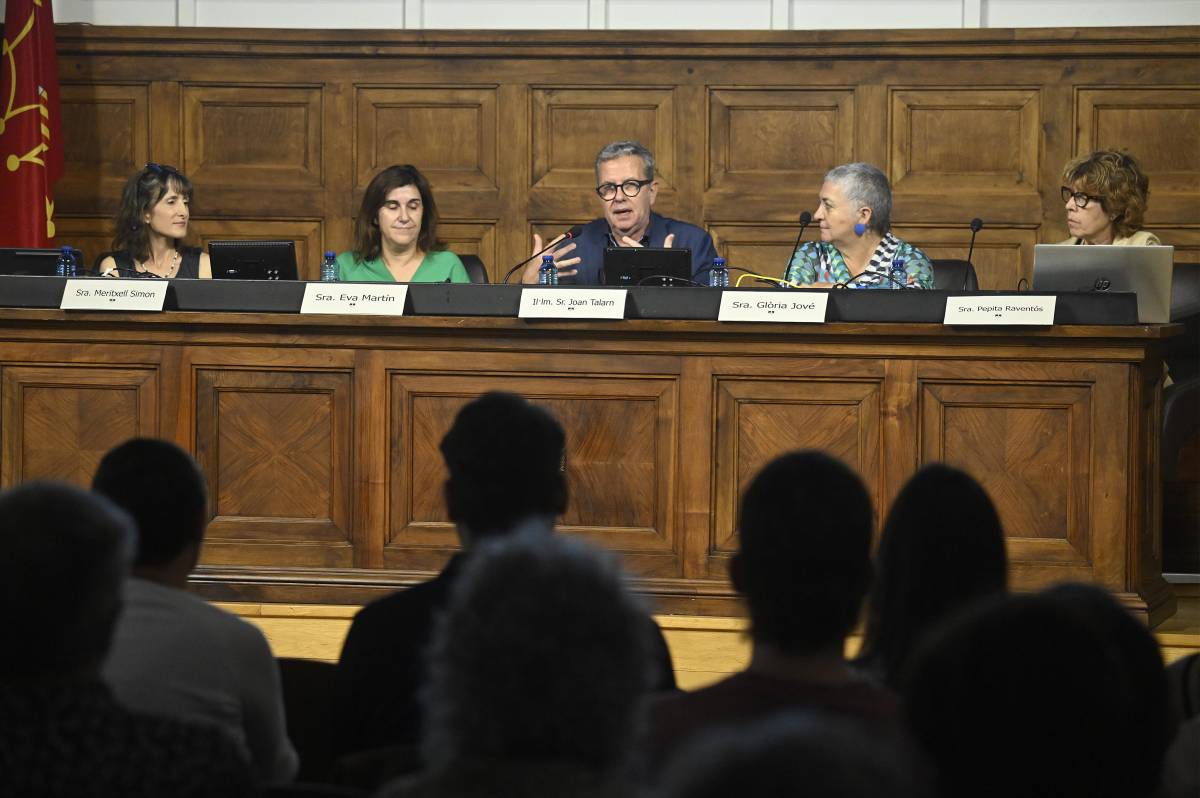 La història dels mestres de Lleida, a un clic