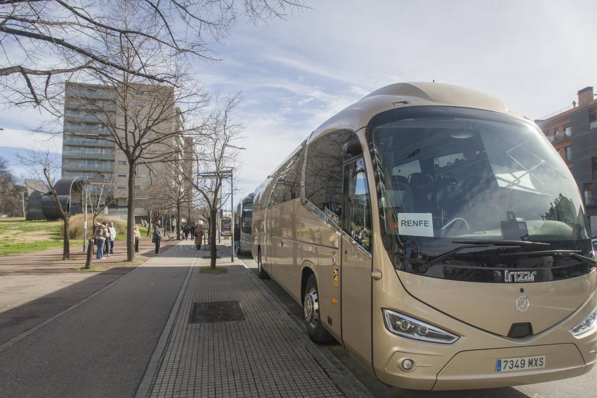 L'Ajuntament reclama més autobusos i informació sobre l’R4