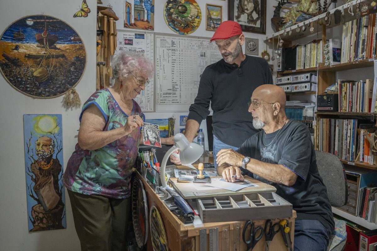 Salvador Benincasa, el pintor de l'art postal que té 750 adreces: "Qualsevol obra és vàlida si es fa amb intenció"
