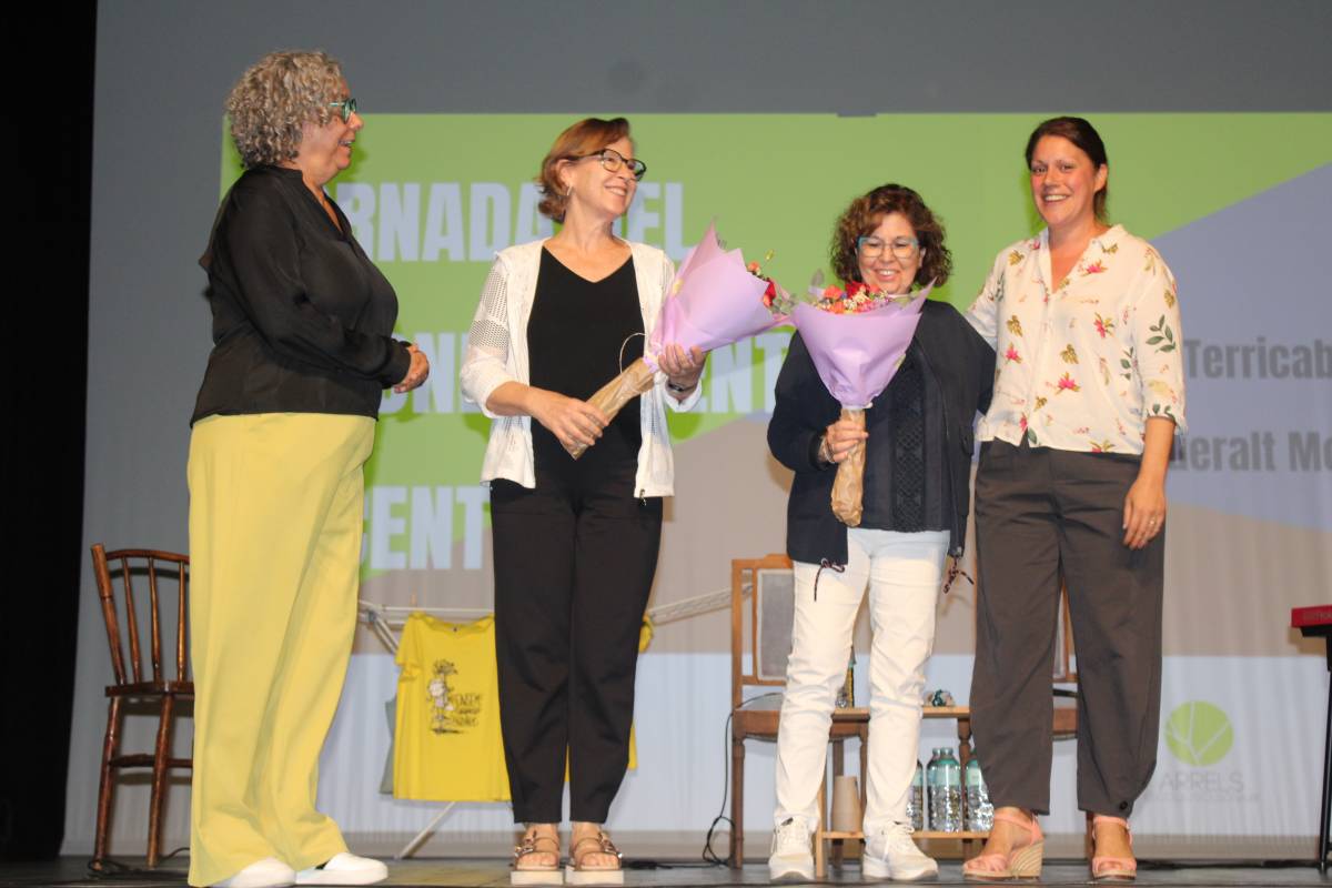 El Solsonès ret homenatge als seus docents amb una bona dosi d'humor i confidències