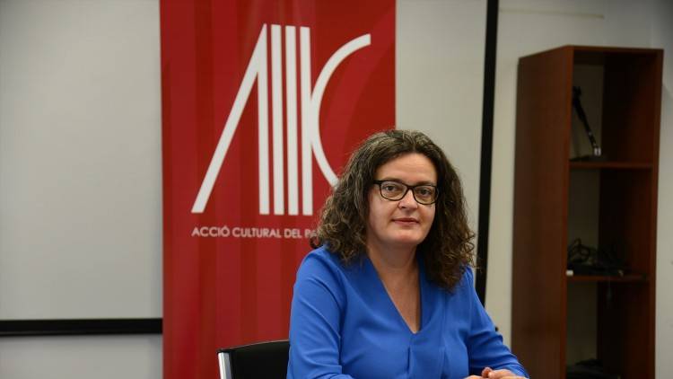 Anna Oliver: «Lluitar per un habitatge digne és fer-ho per la pervivència del valencià»