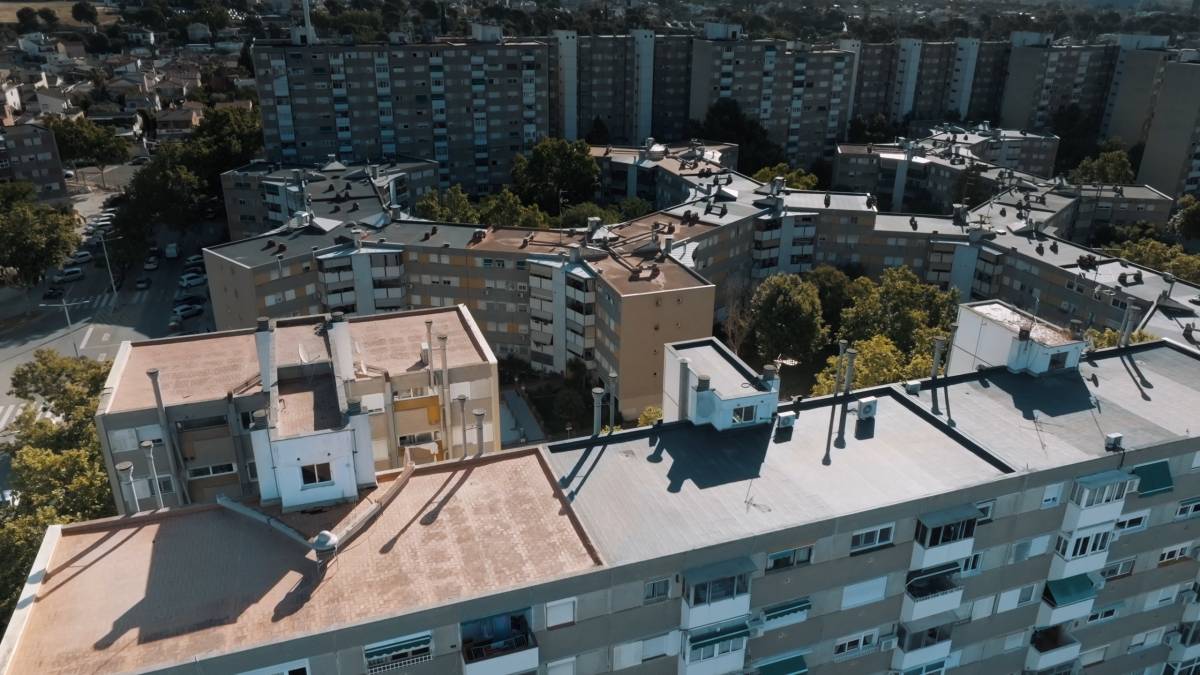 Els edificis de Badia, des del cel, a `Vecinos de hormigón`
