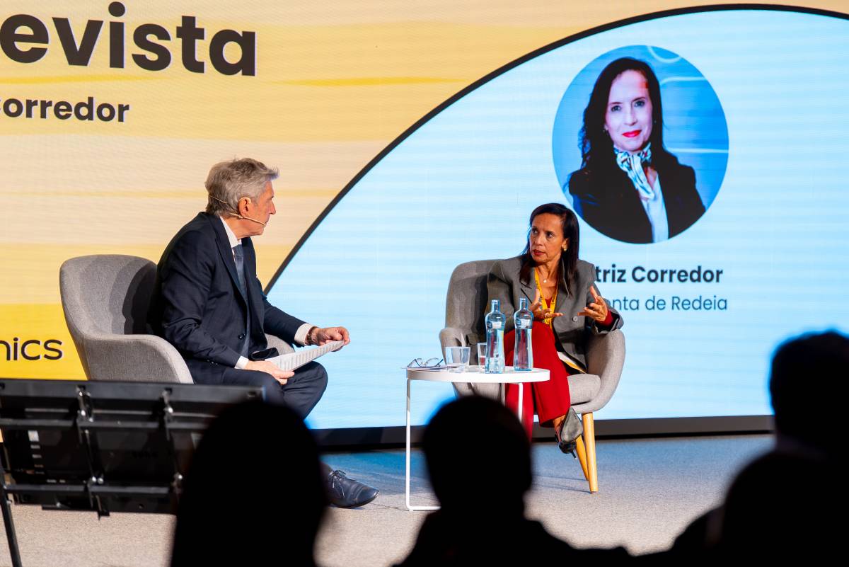 La presidenta de Red Eléctrica es reivindica: «Tenim un dels millors sistemes del món, apagada inclosa»