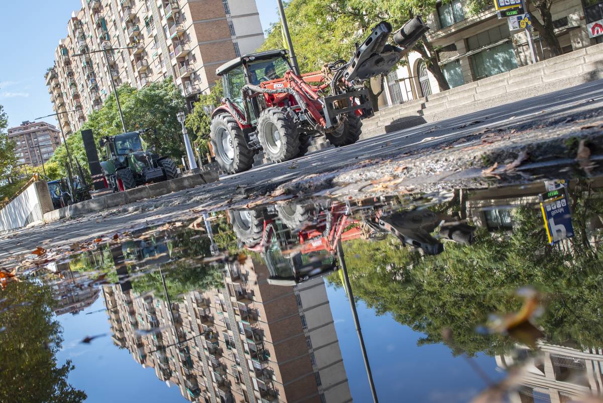 Els carrers de Lleida s’han omplert de tractors - Pol Ortega
