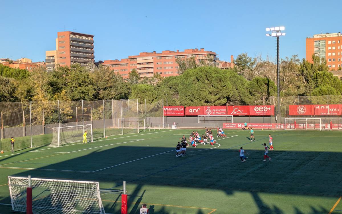 El CE Manresa domina però no passa de l'empat sense gols davant l'Osasuna B (0-0)
