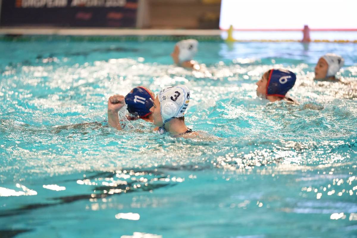L'Astralpool CN Sabadell femení tanca la fase prèvia de la Champions amb una nova golejada a Can Llong