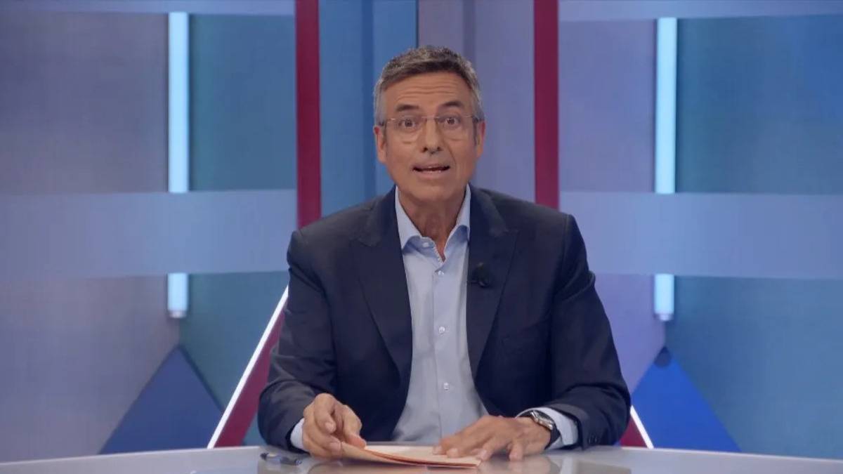 Salvador Illa carrega contra «Vèrtex» i 3Cat per donar veu als antivacunes: «És una irresponsabilitat»