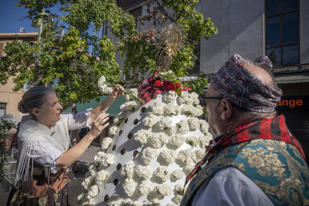 FOTOS | Flors, música i tradició d’Aragó