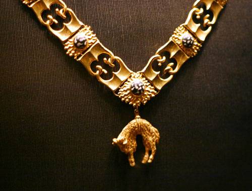 Què és el Toisó d'Or? L'emblema que li va caure a Elionor a la desfilada del 12-O