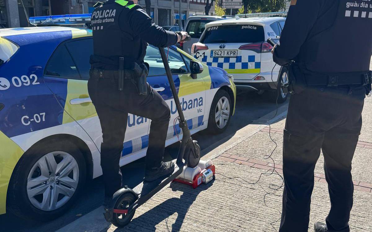 Una trentena de denúncies a patinets en una setmana a Vic