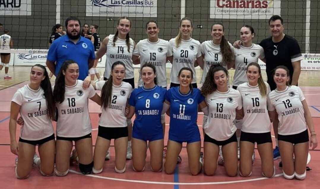 El femení del CNS vòlei arrenca la lliga amb un doble triomf a les Canàries