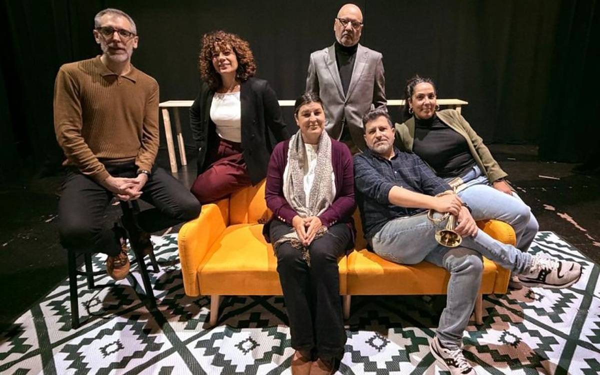 «Sota teràpia» destaparà les veritats de tres parelles diumenge al Concurs de Teatre de Fals