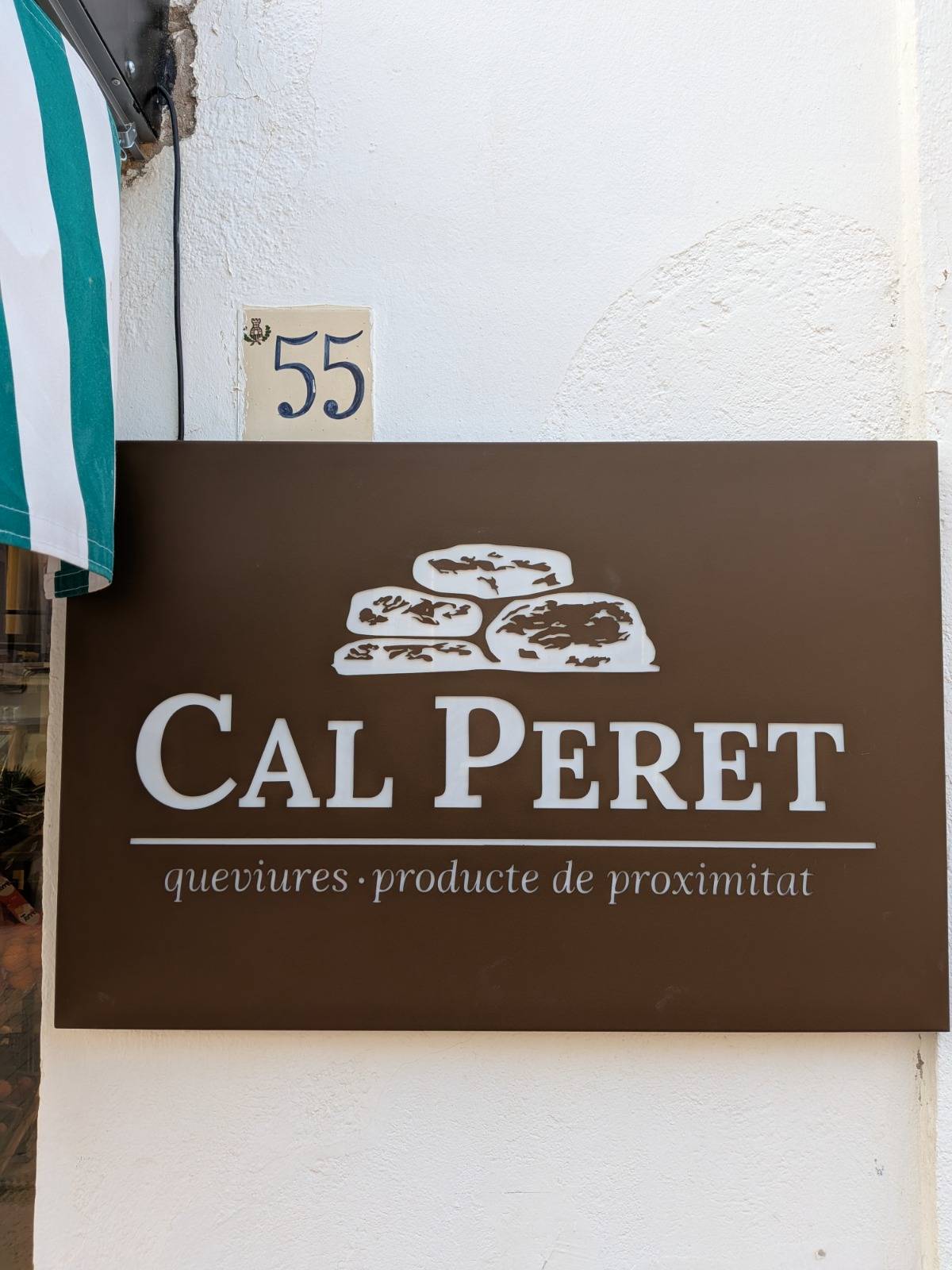 Cartell entrada de Cal Peret - CEDIDA Cartell entrada de Cal Peret
