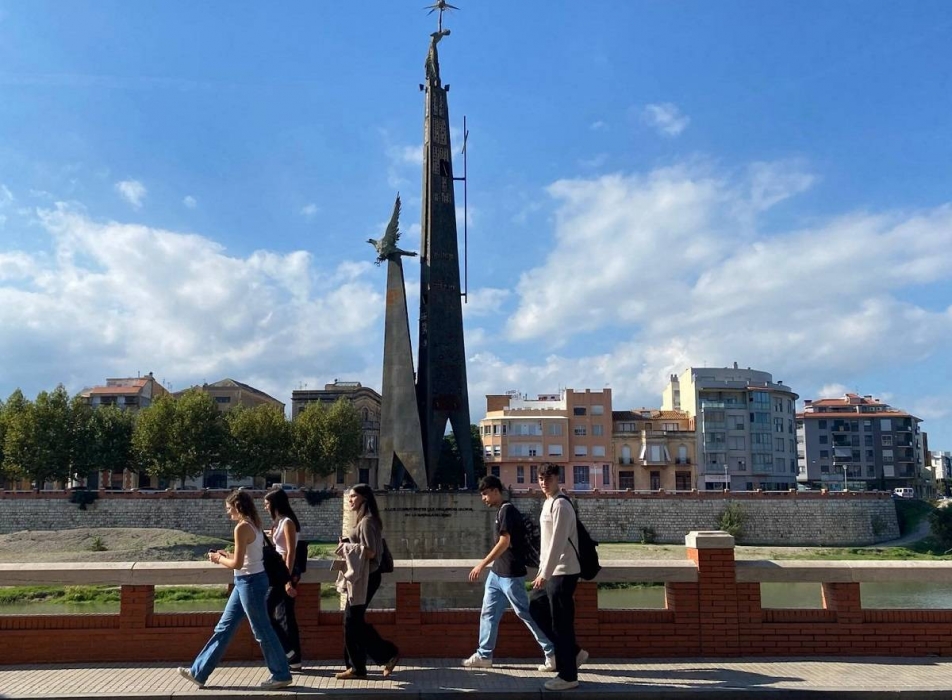 El monument de Tortosa: entre partidaris i detractors, la indiferència