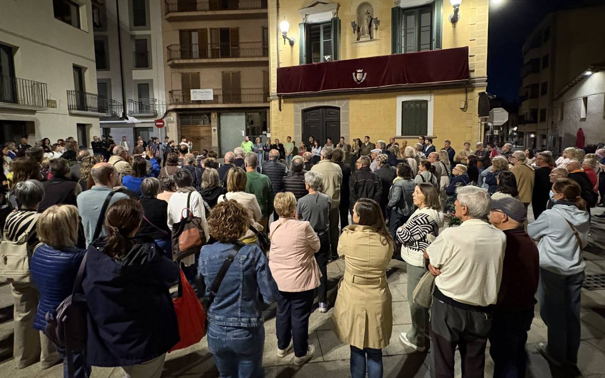 Torelló condemna l'agressió a un metge del CAP