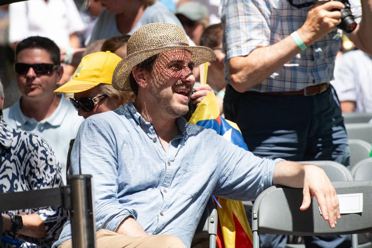 Les mil i una vides de Toni Comín